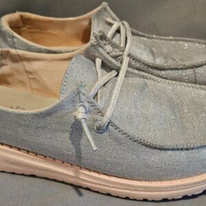 Hey Dude Wendy Youth Sparkling Silver Peach Sz Y4-L5 Shoes (EUC) Back To School